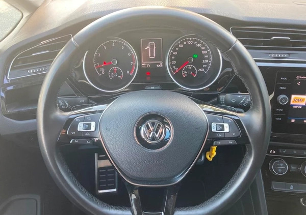 Volkswagen Touran cena 95750 przebieg: 59150, rok produkcji 2018 z Poznań małe 742